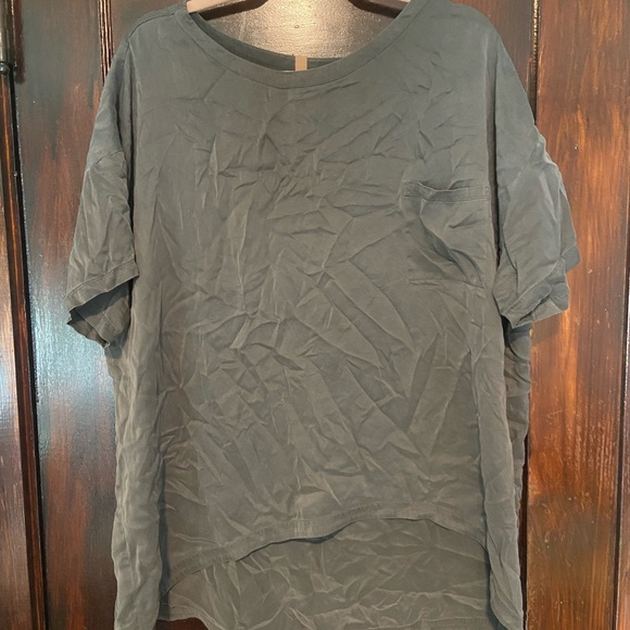 Lunya Washable Silk Tee in Meditative Gray (sold out online) - Picture 3 of 3
